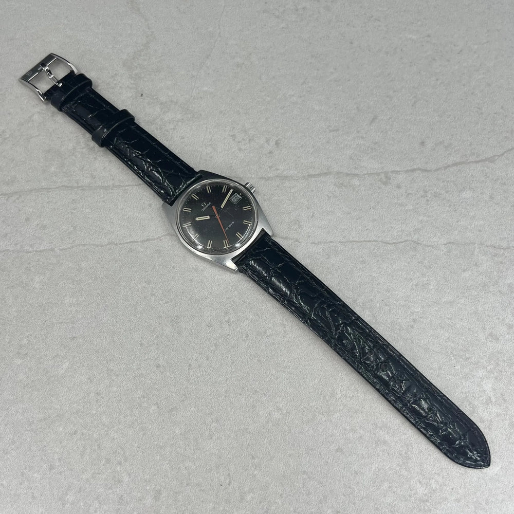 Omega Genève 1968 Ref: 136.041 Black Dial Red Hand