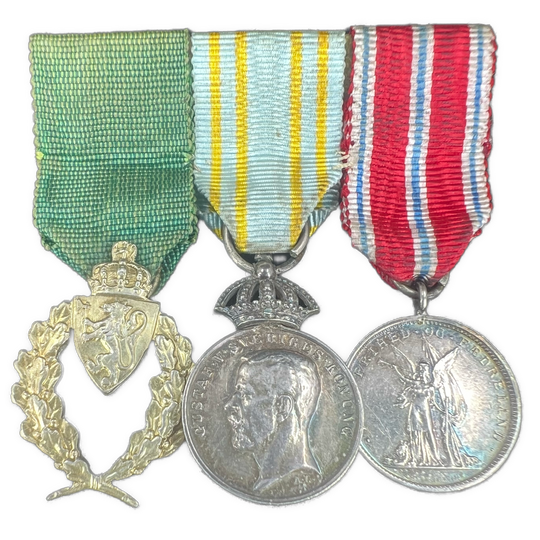 3 miniatyrmedaljer 1912 Stockholm Olympiaden, Forsvarets Idrettsmerke 830s, Frihet og Fædreland Skyttermedalje (Tidlig 1900-tallet)
