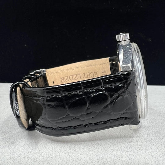 Omega Genève 1968 Ref: 136.041 Black Dial Red Hand