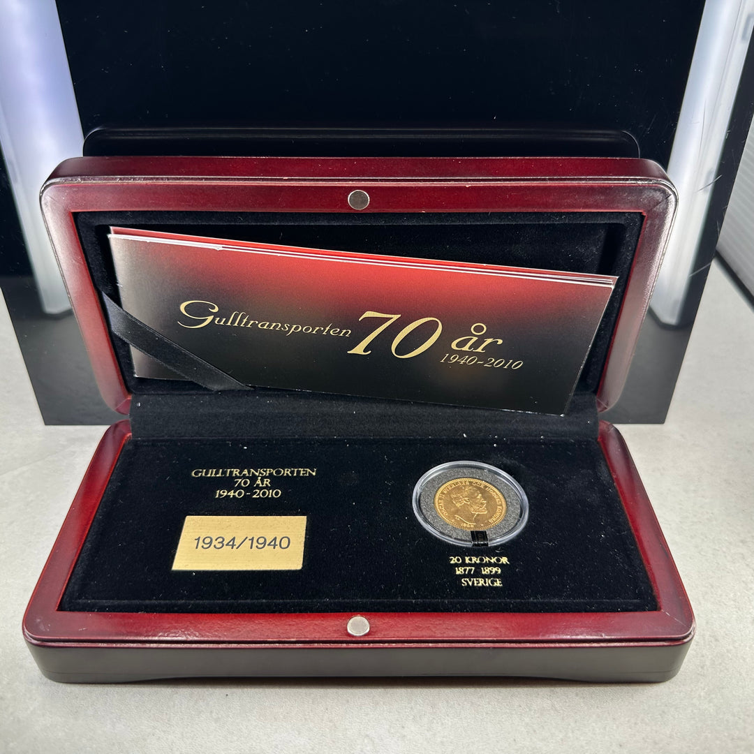 8,96g .900Au 20kr Sverige 1898 Nummert i skrin og serfikat Nr.1934/1940 Gulltransporten 70år