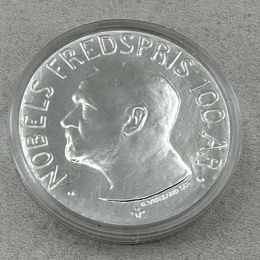 33.8g .925 Silver (SPOT) 100Kr 2001 Nobels Fredspris i kapsel
