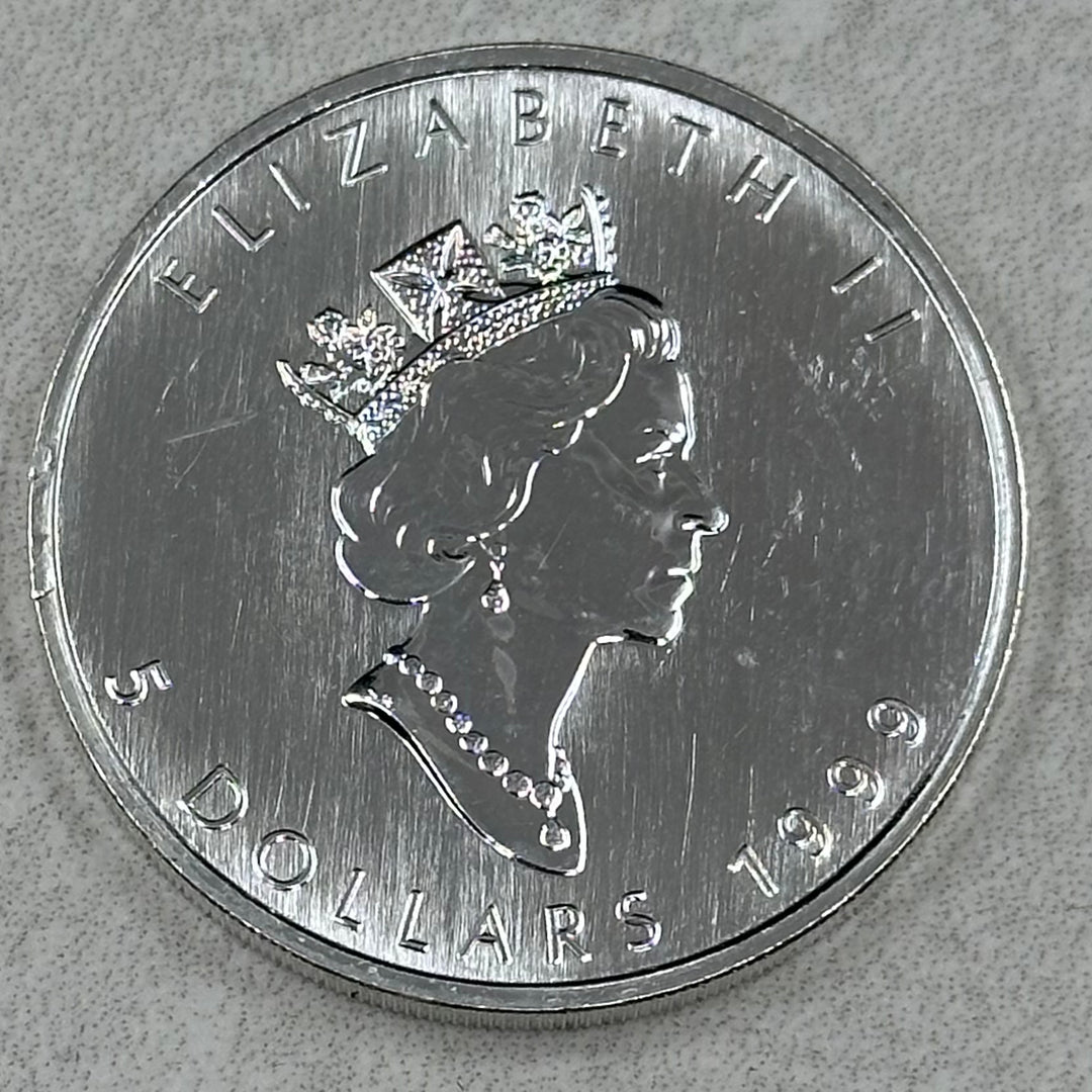 1oz .999Ag Coloured Maple Leaf 1999