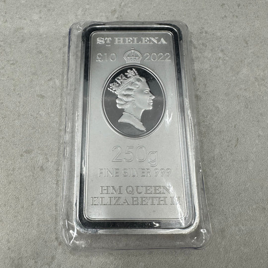 250g .999Ag(SPOT+5%)£10 St.Helena(Vakumpakket)(Litt Patina)