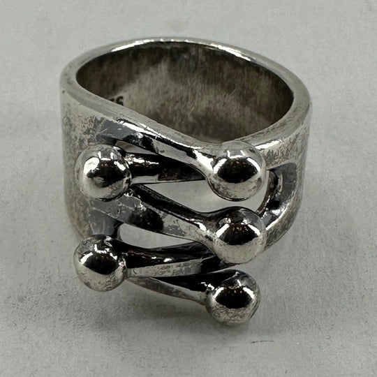 925s ring «Ball» av Anna-Greta Eker