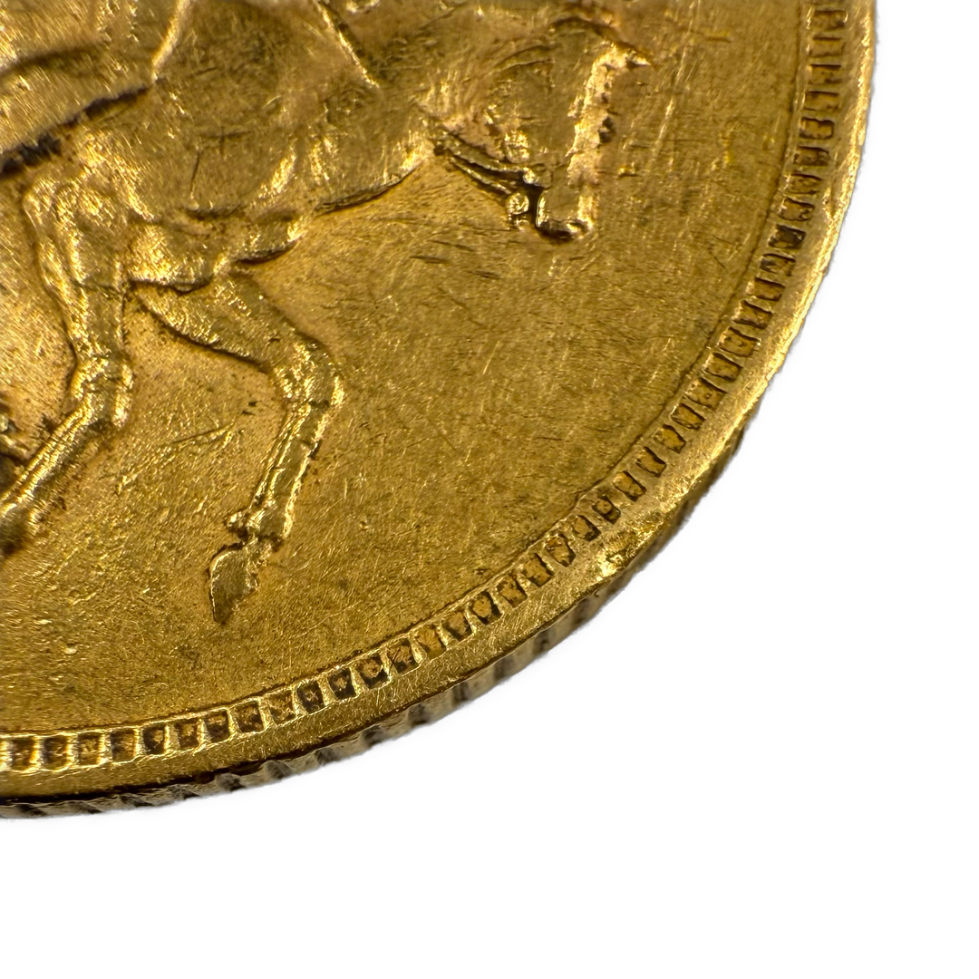 7.98g .916Au (SPOT) 1900 Sovereign (Små kantskader)