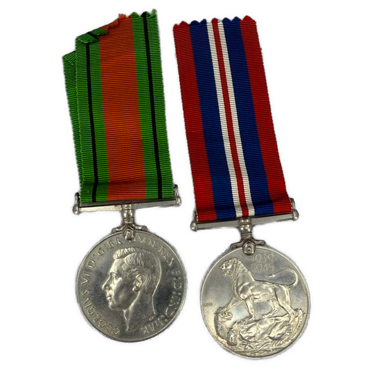 The Defense Medal & The War Medal 1939-45 i Original RAF Utsendelsesboks m/brev