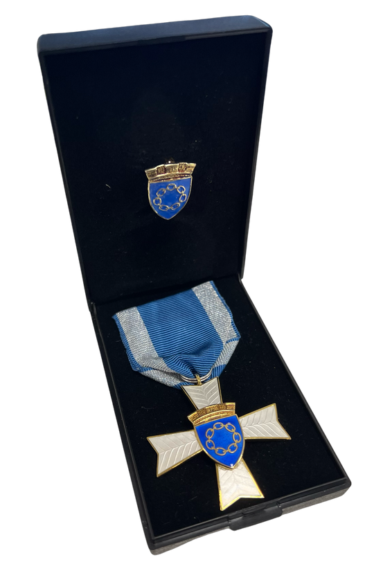 Kommunenes Sentralforbund Hedersbevis 925s Medalje med miniatyr merke fra A/S Karat