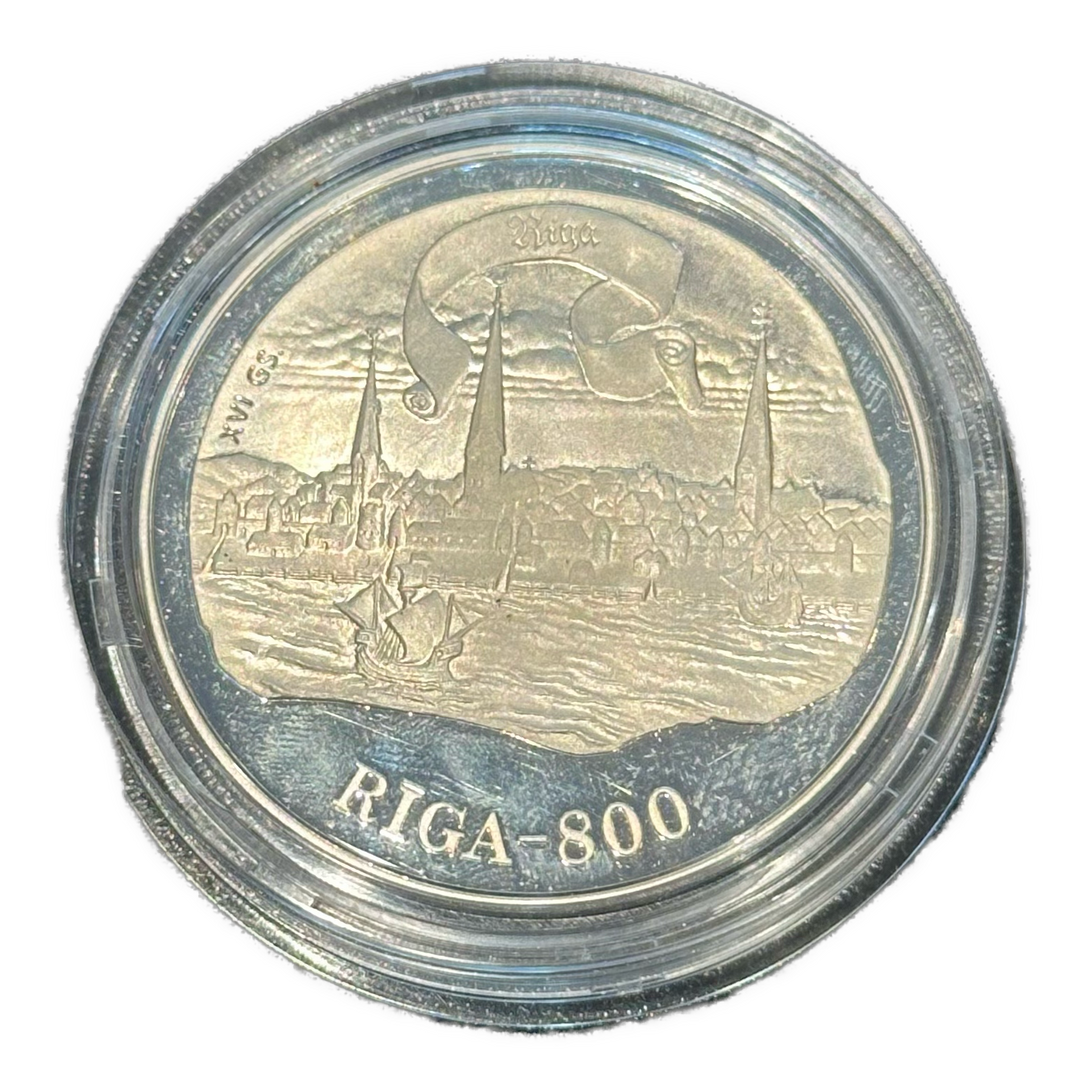31,47g .925Ag 10Latu Eight Centuries of Riga(box and certificate)