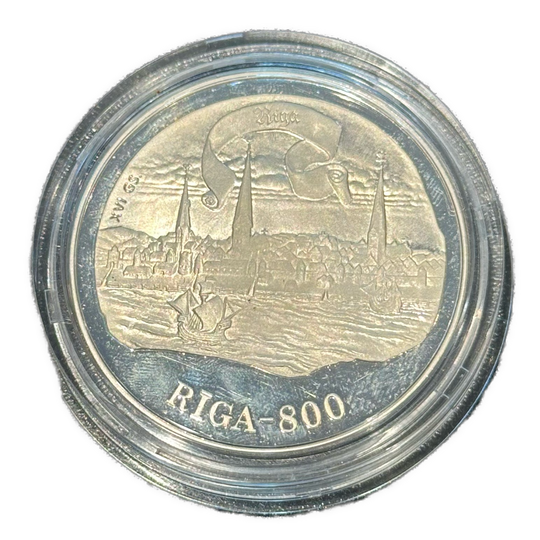 31,47g .925Ag 10Latu Eight Centuries of Riga(box and certificate)