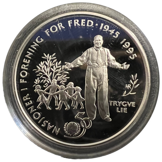 1/2oz .999Ag SPOT+2% (16.8g .925) 50Kr 1995 Trygve Lie i kapsel