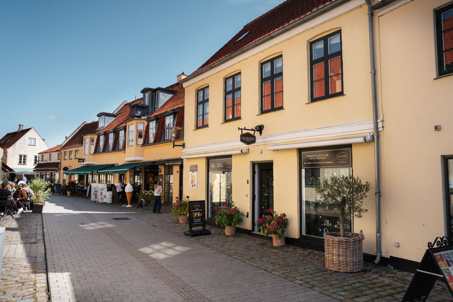 Aladdin Dragørs facade på Kongevejen
