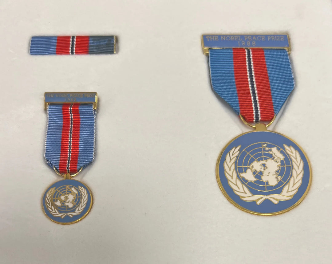 SOLGT! FN’s 1988 Nobels Fredspris medalje sett i original eske
