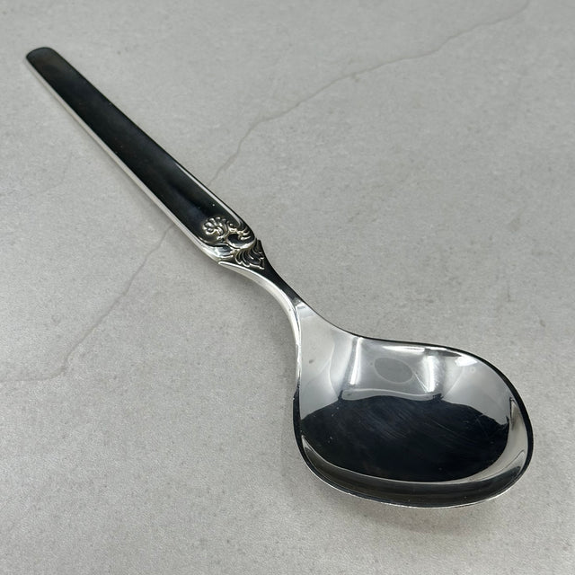 Elisabeth Anretningskje 21,4cm