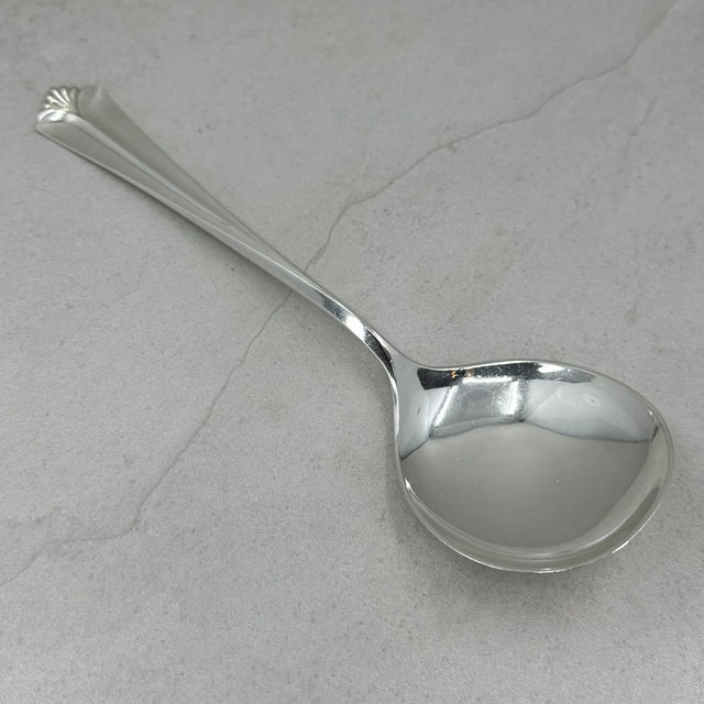 Rådhus m/vifte kremskje 21,6cm